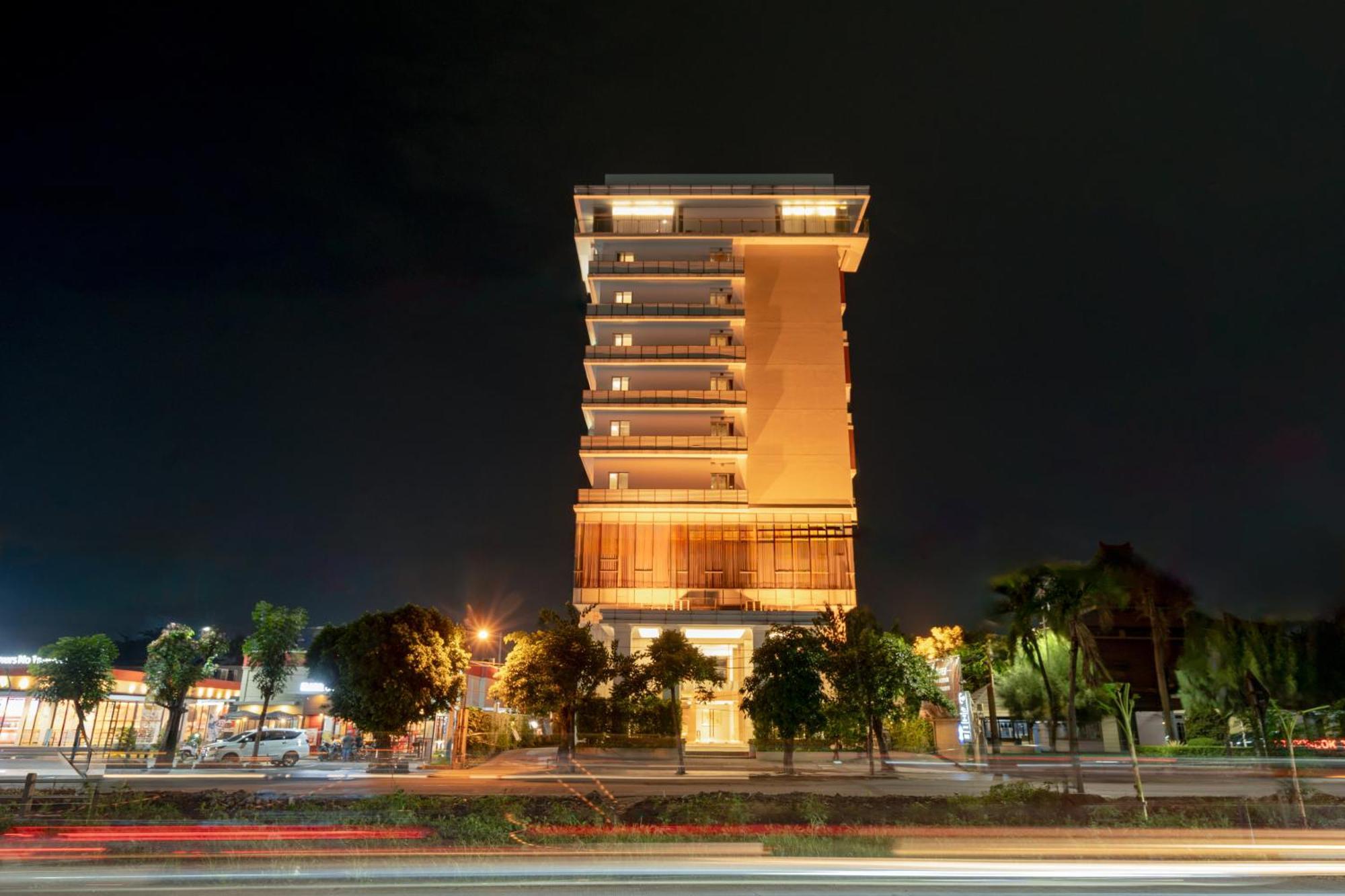 The Capital Hotel Surabaya Eksteriør bilde